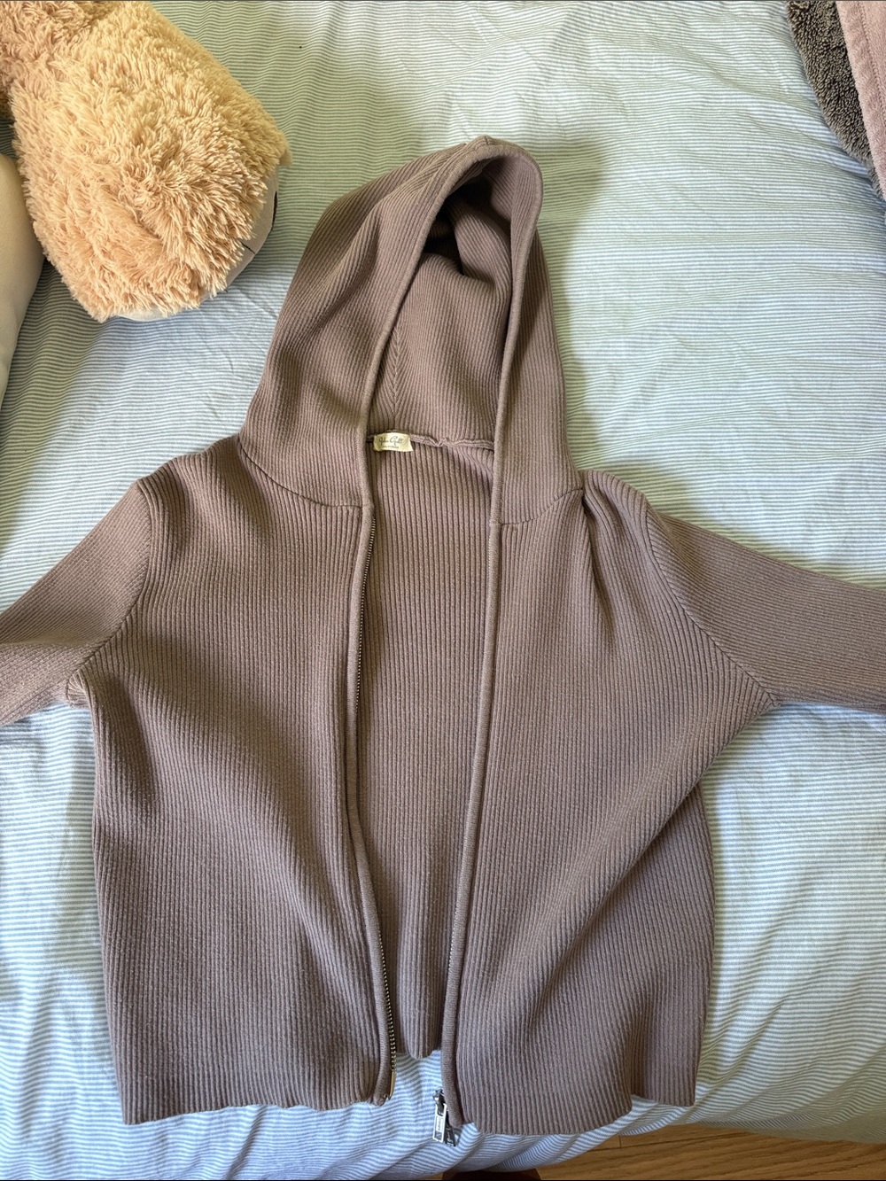 Brandy Melville Taupe Ribbed Zip Hoodie